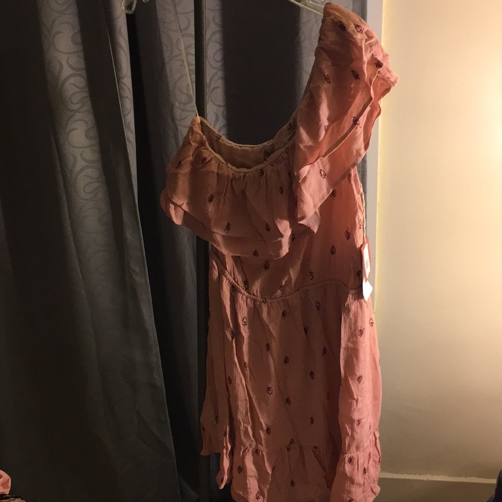 Dress off shoulder